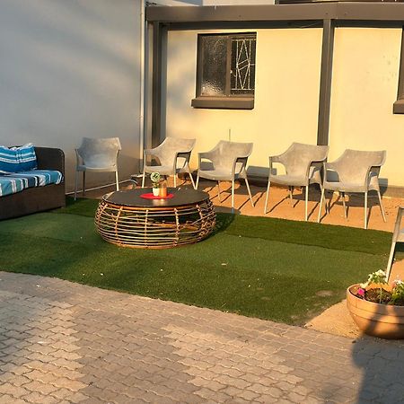 Aqua Stone Guest House Mbombela Exterior photo