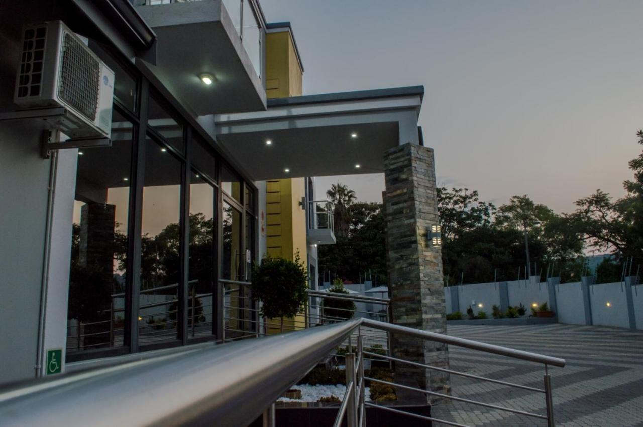 Aqua Stone Guest House Mbombela Exterior photo