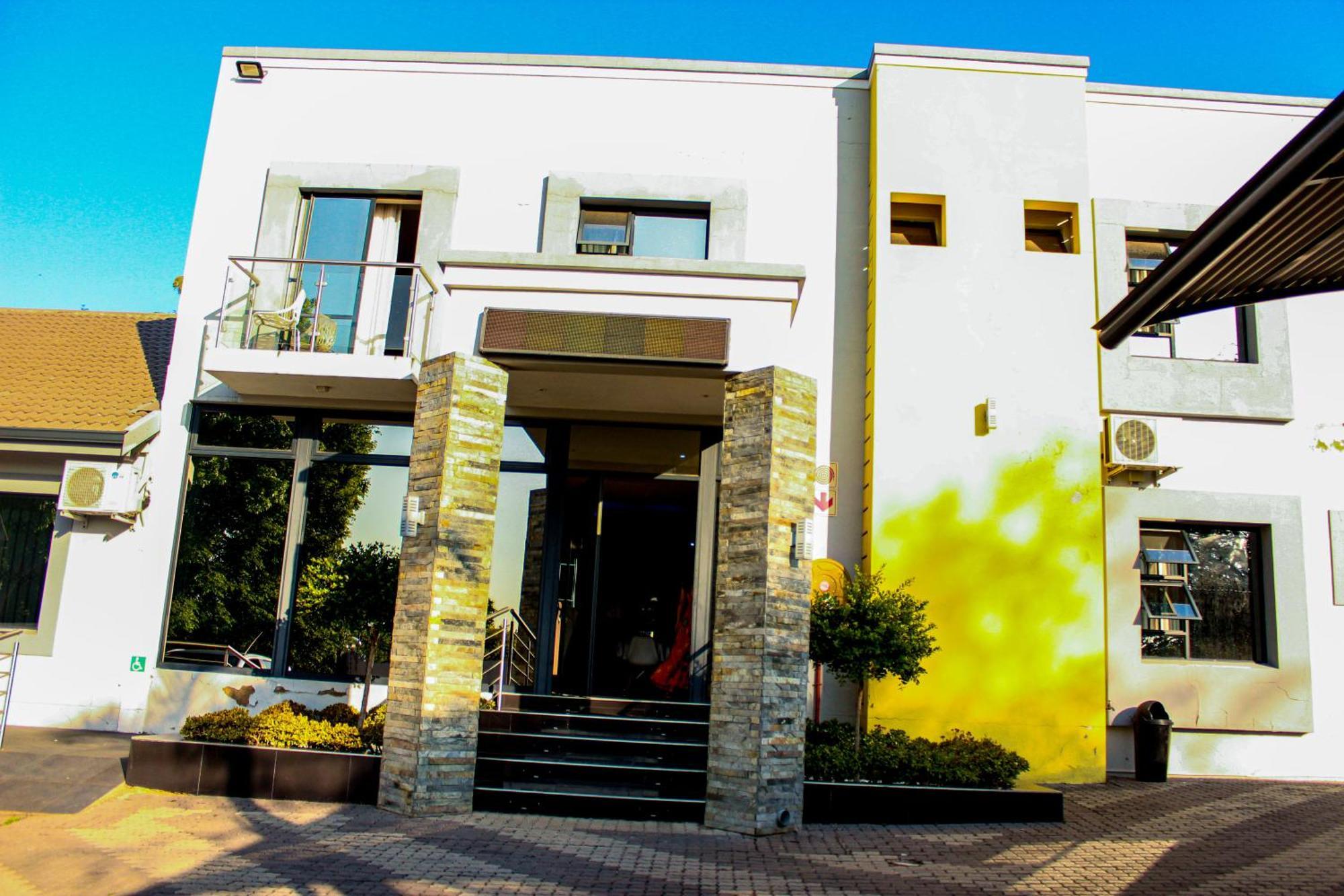 Aqua Stone Guest House Mbombela Exterior photo
