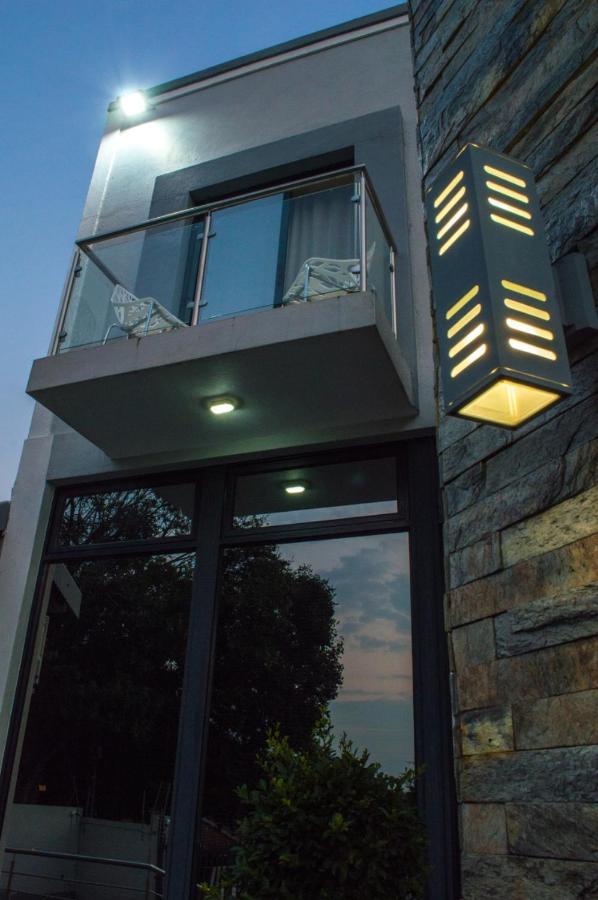 Aqua Stone Guest House Mbombela Exterior photo